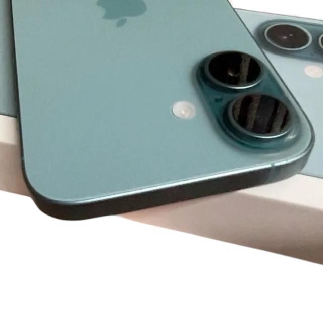 �y�ɔ��i�ziPhone 16 �e�B�[�� 128GB �����o�b�e���[98% ������ �� �Ɠd/AV�� 