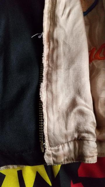 スカジャン ピンクドラゴン クリームソーダ ブラックキャッツ マジック ロカビリー パンク < 男性ファッション スカジャン ピンクドラゴン クリームソーダ ブラックキャッツ マジック ロカビリー パンク < 男性ファッションの