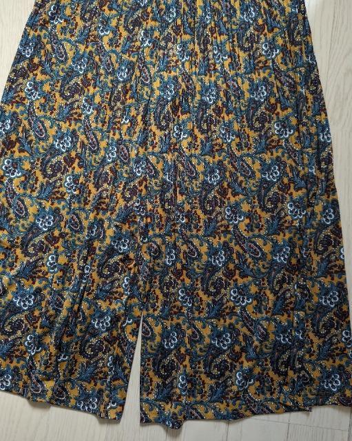 L★CHARM BERRY TIC★ペイズリー柄プリーツパンツ★新品 < 女性ファッション  L★CHARM BERRY TIC★ペイズリー柄プリーツパンツ★新品 < 女性ファッションの