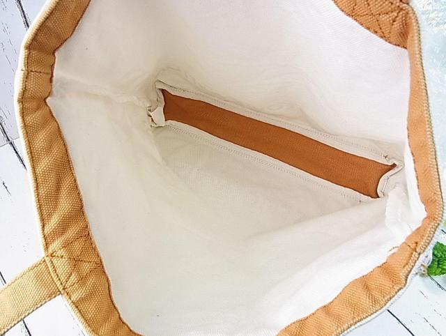 500~X^LVpكp萳KiFONDATION LOUIS VUITTONtH_VI CBgg[gƃ|[`2_