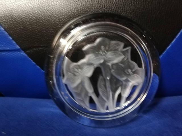 花柄入りガラス灰皿 昭和レトロ < 女性ファッション  花柄入りガラス灰皿 昭和レトロ < 女性ファッションの