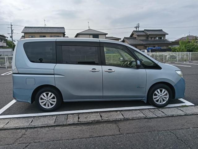日産セレナ 20G_HV S-HYBRID年式25車検:令和8年5月30日 < 自動車/バイク 日産セレナ 20G_HV S-HYBRID年式25車検:令和8年5月30日 < 自動車/バイク