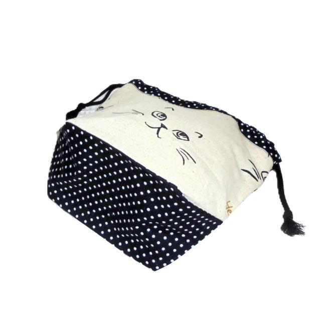 y}`LВzL~LinNaughty catnВ  t@bV 