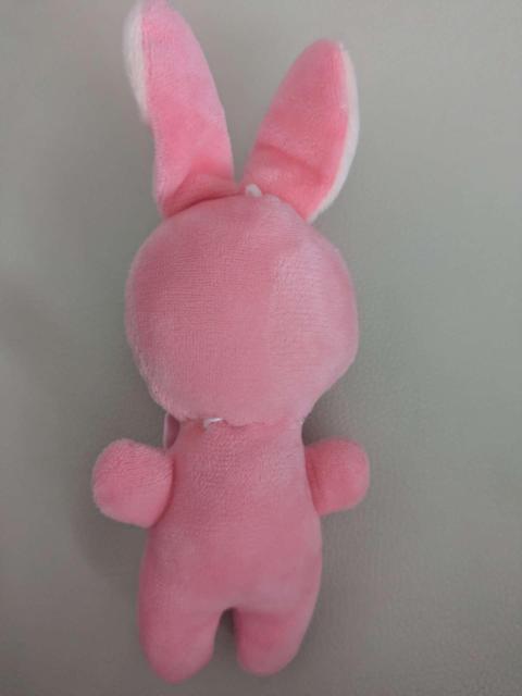 ピンクうさぎ ぬいぐるみ リボン付き ふわふわ素材 マスコット < おもちゃ ピンクうさぎ ぬいぐるみ リボン付き ふわふわ素材 マスコット < おもちゃの
