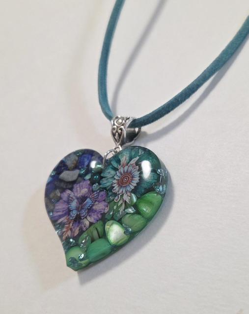 ラピスラズリ(天然石)とドライフラワーレジンネックレス★ 天然石レジンネックレス 天然石ネックレス ドライフラワーネックレス < 女性ファッション ラピスラズリ(天然石)とドライフラワーレジンネックレス★ 天然石レジンネックレス 天然石ネックレス ドライフラワーネックレス < 女性ファッションの