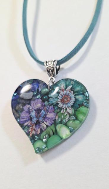 ラピスラズリ(天然石)とドライフラワーレジンネックレス★ 天然石レジンネックレス 天然石ネックレス ドライフラワーネックレス < 女性ファッション ラピスラズリ(天然石)とドライフラワーレジンネックレス★ 天然石レジンネックレス 天然石ネックレス ドライフラワーネックレス < 女性ファッションの