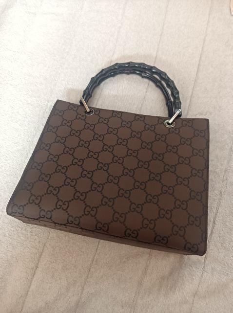 GUCCI�_�u��G GG���o���u�[�g�[�g�o�b�O2way�V�i���l���O�b�`���j��OK�N���킸�f�G  �� �u�����h�� 