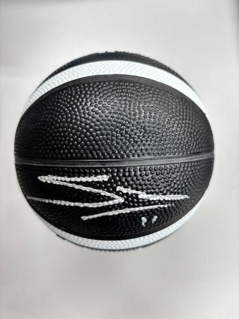 #11 セバスチャン・サイズ選手 サイン入りミニボール(直筆サイン入り) < レジャー/スポーツ #11 セバスチャン・サイズ選手 サイン入りミニボール(直筆サイン入り) < レジャー/スポーツの