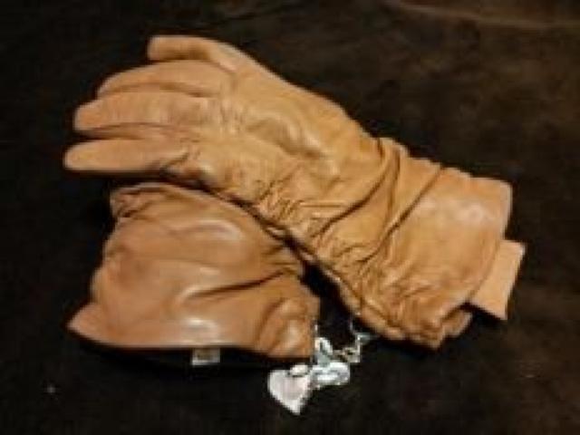 ヴィヴィアン・ウエストウッド◇ベラペレ/手袋◇キャメル < ブランド  ヴィヴィアン・ウエストウッド◇ベラペレ/手袋◇キャメル  < ブランドの