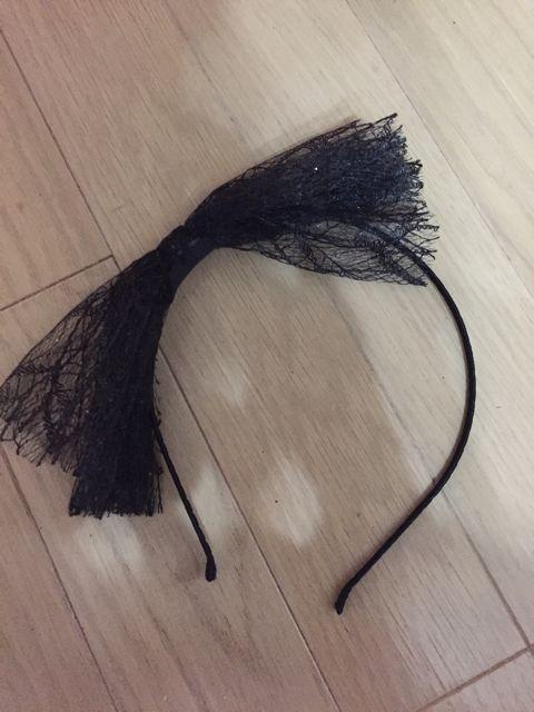 キラキラ黒レースリボンのカチューシャ < 女性アクセサリー/時計  キラキラ黒レースリボンのカチューシャ < 女性アクセサリー/時計の