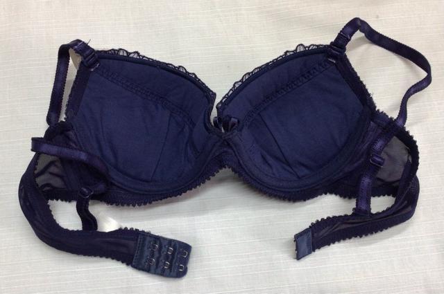 未使用品 タグあり サンプル◇Palissee◇飾り付き フラワー刺繍 大人刺繍 ブラジャー/サイズC70/ネイビー < 女性ファッション  未使用品 タグあり サンプル◇Palissee◇飾り付き フラワー刺繍 大人刺繍 ブラジャー/サイズC70/ネイビー < 女性ファッションの