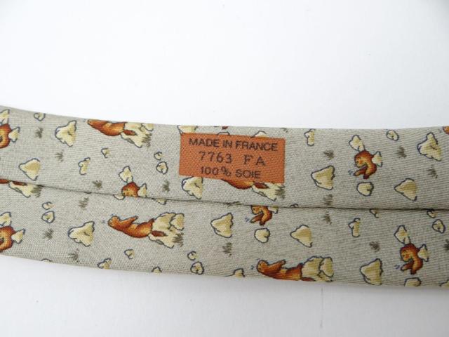 HERMES エルメス メンズ ネクタイ 動物柄 シルク100% グレー系マルチカラー<USED>【送料無料】 < ブランド HERMES エルメス メンズ ネクタイ 動物柄 シルク100% グレー系マルチカラー<USED>【送料無料】 < ブランドの