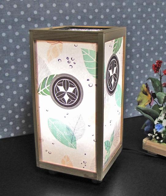 家紋の宿り木=「丸に九枚笹」/至福の灯火/LED・檜枠造・フイルム加工・軽量/心潤す明かりが灯る < 家電/AV  家紋の宿り木=「丸に九枚笹」/至福の灯火/LED・檜枠造・フイルム加工・軽量/心潤す明かりが灯る < 家電/AVの