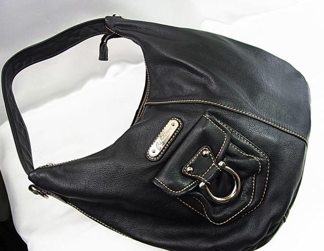 【正規美品】GILLIVO(ジリボ)イタリア製本革レザー 2WAY ショルダーバッグ < 女性ファッション 【正規美品】GILLIVO(ジリボ)イタリア製本革レザー 2WAY ショルダーバッグ < 女性ファッションの