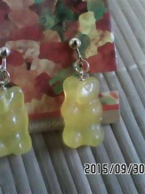 HARIBO・ハリボーベアグミ風チャームイヤリング。イエロー < 女性アクセサリー/時計  HARIBO・ハリボーベアグミ風チャームイヤリング。イエロー < 女性アクセサリー/時計の