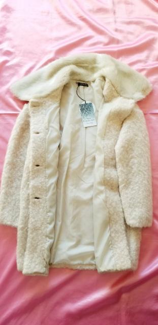 ★イタリア製MADE IN ITALY☆お洒落ピンクベージュ大人可愛い♪圧縮ウール軽量ふわふわモヘア♪ファージャケットコート < 女性ファッション ★イタリア製MADE IN ITALY☆お洒落ピンクベージュ大人可愛い♪圧縮ウール軽量ふわふわモヘア♪ファージャケットコート < 女性ファッションの