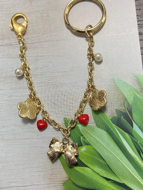 ハンドメイド カメリアとリボンのバッグチャーム ハート赤 < 女性ファッション  ハンドメイド カメリアとリボンのバッグチャーム ハート赤 < 女性ファッションの