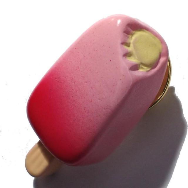 苺 いちご イチゴ ストロベリー バニラ アイスクリーム アイス チョコレート チョコ ピンバッジ ピンズ ピンブローチ ブローチ < 女性アクセサリー/時計  苺 いちご イチゴ ストロベリー バニラ アイスクリーム アイス チョコレート チョコ ピンバッジ ピンズ ピンブローチ ブローチ < 女性アクセサリー/時計の