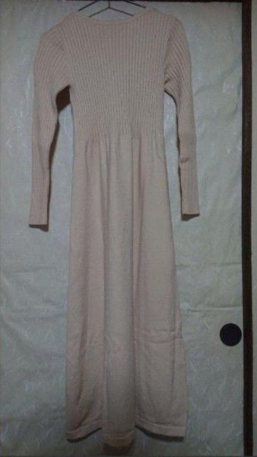 Bab. リブニットワンピース アイボリー フレアワンピース < 女性ファッション  Bab. リブニットワンピース アイボリー フレアワンピース < 女性ファッションの