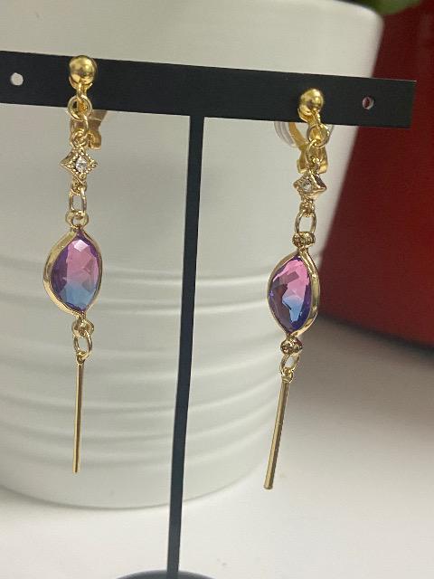 ハンドメイド フレームガラスのチャームを使用したイヤリング クリップタイプ  < 女性ファッション  ハンドメイド フレームガラスのチャームを使用したイヤリング クリップタイプ   < 女性ファッションの