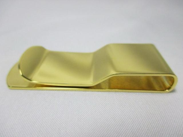 未使用品 バーバリー マネークリップ ゴールドカラー < ブランド 未使用品 バーバリー マネークリップ ゴールドカラー < ブランドの