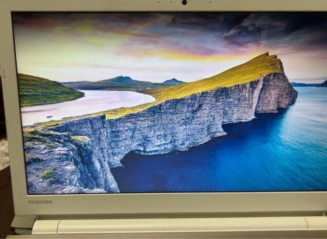 ノートパソコン!Toshiba Dynabook 15.6インチ Excel Word付き! < PC本体/周辺機器 ノートパソコン!Toshiba Dynabook 15.6インチ Excel Word付き! < PC本体/周辺機器の