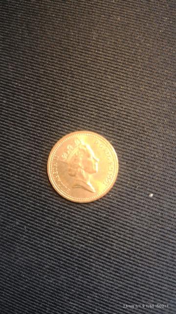 �C�M���X�P�y���X�d�݁i1991 �j�� �� �z�r�[�� 