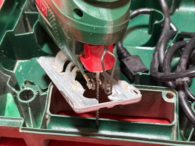 BOSCH �W�O�\�[�@PST700 ����֐n�P�[�X�t������Ǖi4520-03-2 �� �y�b�g/��|/���|�� 