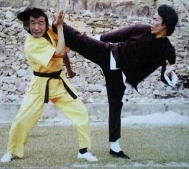 ☆ブルース・リーを愛するバンド☆ブルー・スリーの『来るべき世界』 < タレントグッズ ☆ブルース・リーを愛するバンド☆ブルー・スリーの『来るべき世界』 < タレントグッズの