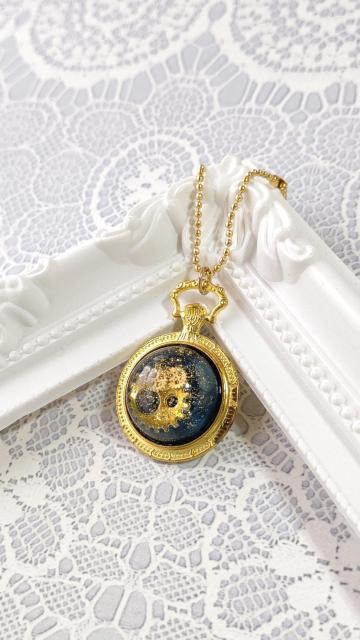 宇宙と歯車のドーム型懐中時計キーホルダー  レジン  ハンドメイド < 女性ファッション  宇宙と歯車のドーム型懐中時計キーホルダー  レジン  ハンドメイド < 女性ファッションの