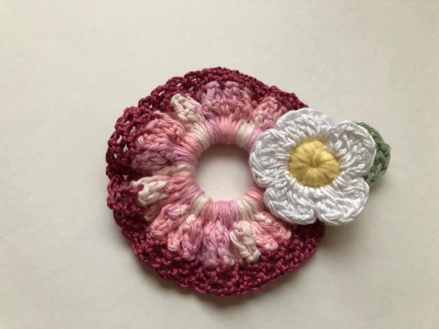 ハンドメイド ミニシュシュ コットン ガーリー 白いお花 < 女性ファッション  ハンドメイド ミニシュシュ コットン ガーリー 白いお花 < 女性ファッションの