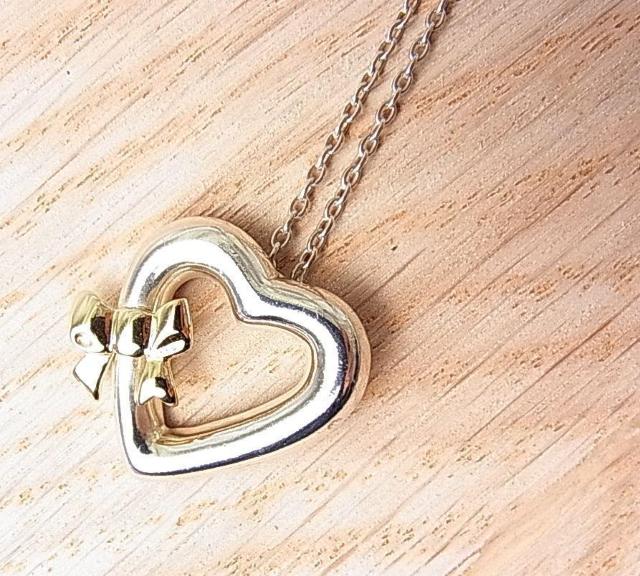 正規品美品ティファニー ハートリボンネックレス K18(750)xスターリングシルバー925 < ブランド 正規品美品ティファニー ハートリボンネックレス K18(750)xスターリングシルバー925 < ブランドの