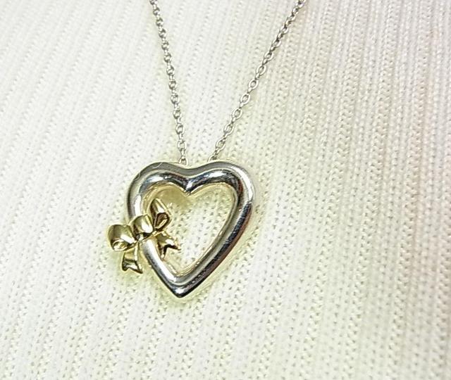 正規品美品ティファニー ハートリボンネックレス K18(750)xスターリングシルバー925 < ブランド 正規品美品ティファニー ハートリボンネックレス K18(750)xスターリングシルバー925 < ブランドの