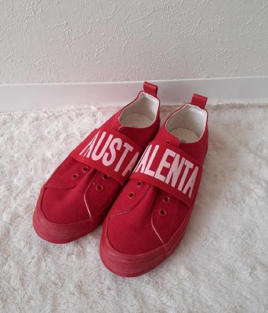 新品■2way 紐なし レッド 赤 テキストデザイン スニーカー スリッポン◆M < 女性ファッション  新品■2way 紐なし レッド 赤 テキストデザイン スニーカー スリッポン◆M  < 女性ファッションの