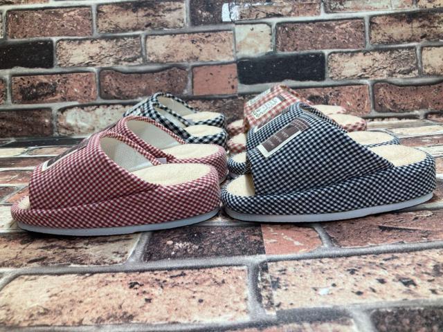 送料無料!訳あり限定特価!今季新柄ニューバージョン!足裏刺激ツボ押し付き健康ダイエットサンダル(4種から)1足 < インテリア/ライフ  送料無料!訳あり限定特価!今季新柄ニューバージョン!足裏刺激ツボ押し付き健康ダイエットサンダル(4種から)1足 < インテリア/ライフの