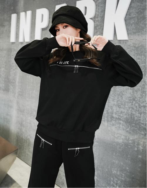 トレーナー 飾りファスナー 刺繍英字 長袖 ブラック 大きいサイズ < 女性ファッション  トレーナー 飾りファスナー 刺繍英字 長袖 ブラック 大きいサイズ < 女性ファッションの