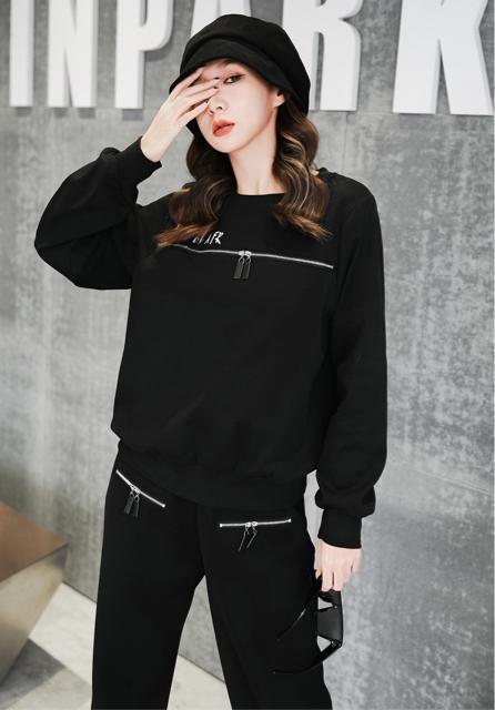 トレーナー 飾りファスナー 刺繍英字 長袖 ブラック 大きいサイズ < 女性ファッション  トレーナー 飾りファスナー 刺繍英字 長袖 ブラック 大きいサイズ < 女性ファッションの