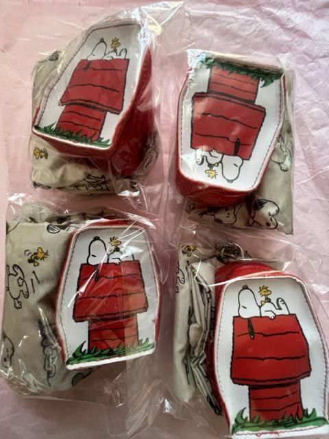 4個セット!DHC スヌーピー エコバッグ!チャーム付き!新品!景品!非売品!同じの4個です。 < 女性ファッション  4個セット!DHC スヌーピー エコバッグ!チャーム付き!新品!景品!非売品!同じの4個です。 < 女性ファッションの