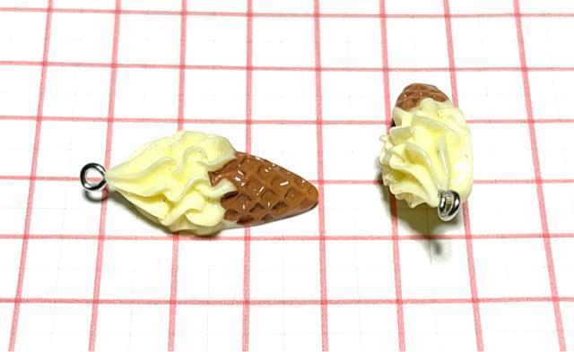 599 わりとリアルなソフトクリーム 1個 バニラ味 樹脂チャーム アクセサリーパーツ デザート スイーツ < ペット/手芸/園芸 599 わりとリアルなソフトクリーム 1個 バニラ味 樹脂チャーム アクセサリーパーツ デザート スイーツ < ペット/手芸/園芸の