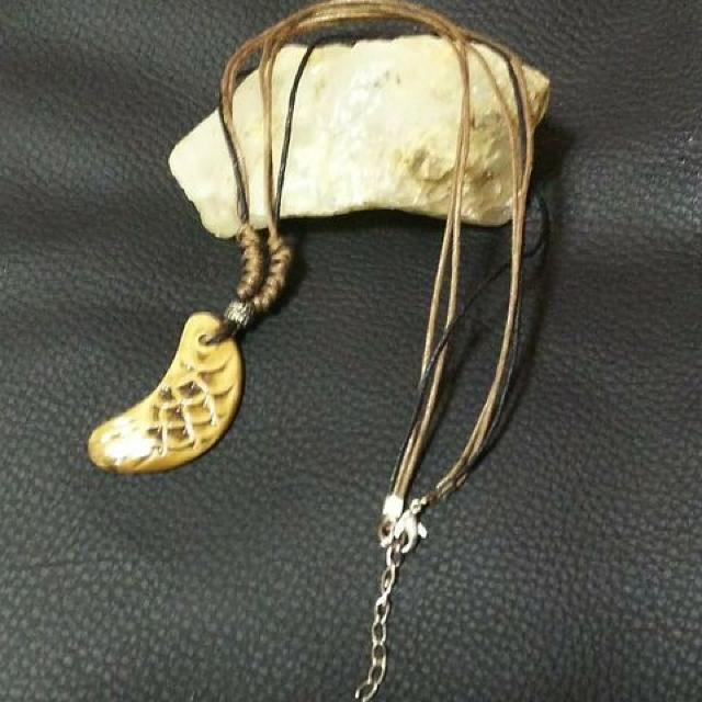 新品★エスニック陶器のネックレス/魚 < 女性アクセサリー/時計  新品★エスニック陶器のネックレス/魚  < 女性アクセサリー/時計の