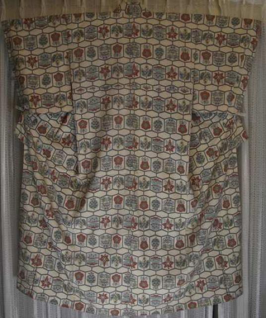 着物/塩沢お召、小紋柄日本の伝統美中古品No4 < 女性ファッション  着物/塩沢お召、小紋柄日本の伝統美中古品No4  < 女性ファッションの