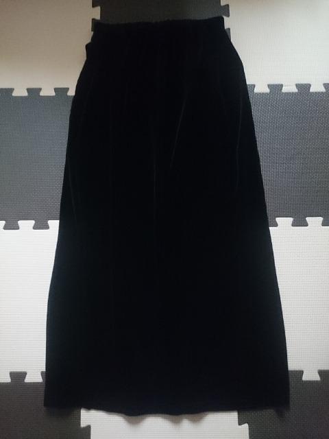 新品未使用☆ロングスカート★ベロア調☆ウエストゴム★ブラック☆落ち感◎ < 女性ファッション  新品未使用☆ロングスカート★ベロア調☆ウエストゴム★ブラック☆落ち感◎  < 女性ファッションの
