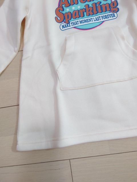 新品未使用タグ付き 裏起毛キッズトップスサイズ ホワイト 110cm < キッズ/ベビー  新品未使用タグ付き 裏起毛キッズトップスサイズ ホワイト 110cm < キッズ/ベビーの