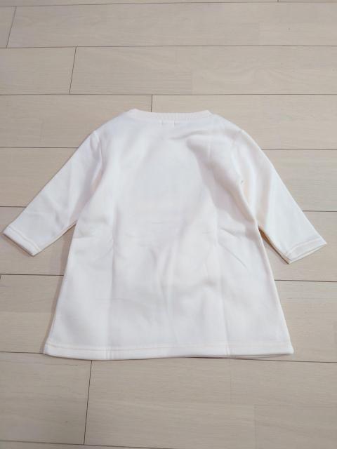 新品未使用タグ付き 裏起毛キッズトップスサイズ ホワイト 110cm < キッズ/ベビー  新品未使用タグ付き 裏起毛キッズトップスサイズ ホワイト 110cm < キッズ/ベビーの