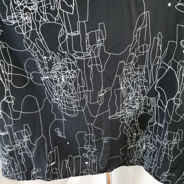 込み★新品★ラ・チャーマー★ゆったり使用!柄ロングブラウス★ < 女性ファッション  込み★新品★ラ・チャーマー★ゆったり使用!柄ロングブラウス★ < 女性ファッションの