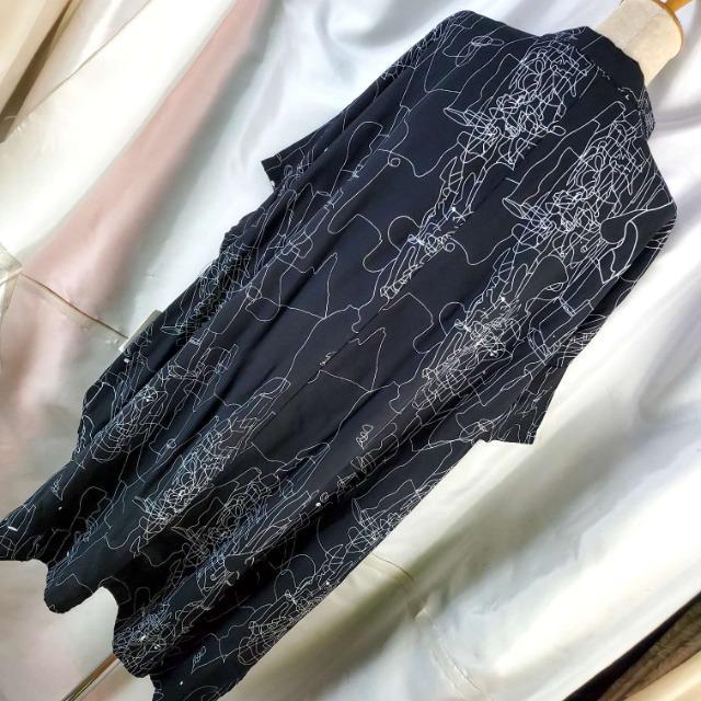 込み★新品★ラ・チャーマー★ゆったり使用!柄ロングブラウス★ < 女性ファッション  込み★新品★ラ・チャーマー★ゆったり使用!柄ロングブラウス★ < 女性ファッションの