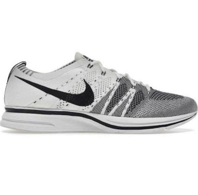 NIKE FLYKNIT TRAINER White Black 2017 28.5cm ナイキ フライニット トレーナー < ブランド  NIKE FLYKNIT TRAINER White Black 2017 28.5cm ナイキ フライニット トレーナー  < ブランドの