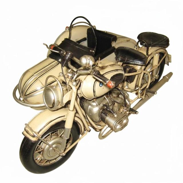 1/6 BMW バイク サイドカー クールガールやバービーを乗せれます。 オールド加工 スチール製品 < ホビー 1/6 BMW バイク サイドカー クールガールやバービーを乗せれます。 オールド加工 スチール製品 < ホビーの