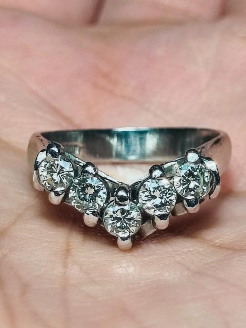 pt900�ɏ�_�C��0.58ct�����O �� �����A�N�Z�T���[/���v�� 