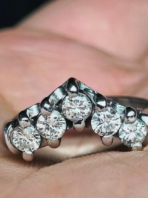 pt900�ɏ�_�C��0.58ct�����O �� �����A�N�Z�T���[/���v�� 